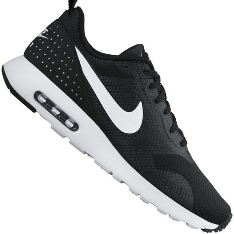 nike tavas herren schwarz weiß|Nike Air Max Tavas Black/White.